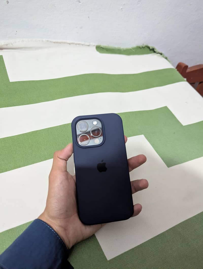 iphone 15 pro 9