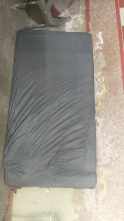 single foam mattress for sale good condition