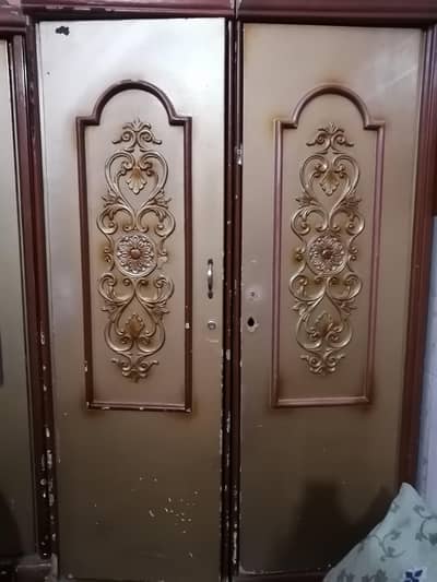 1 bed dressing showcase good condition