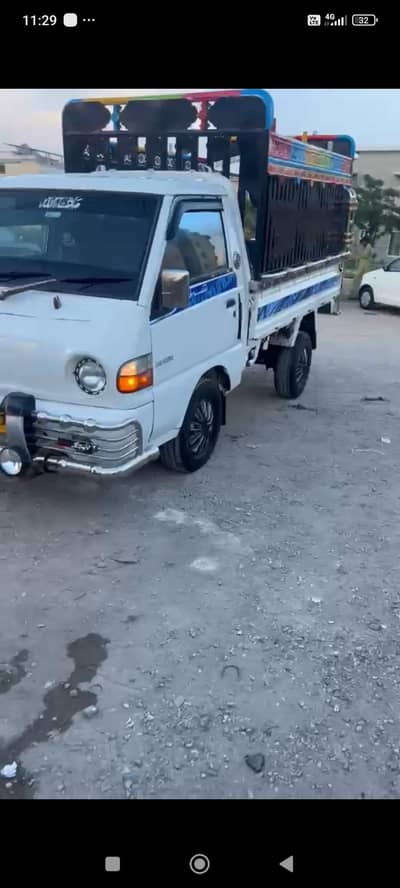 Hyundai Shehzore Model 2004