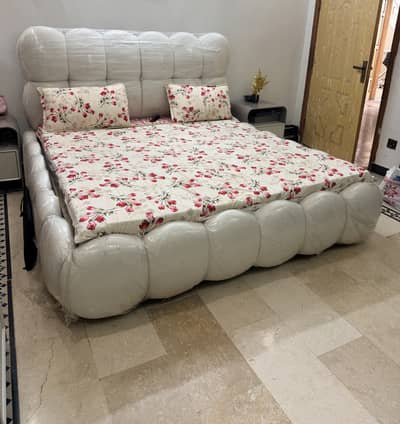 BUBBLE BED