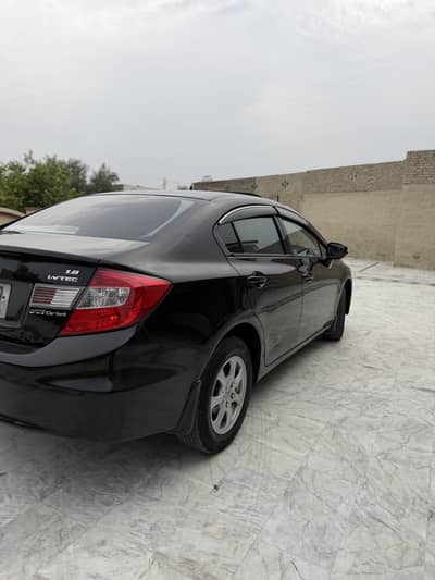 Honda Civic 2015 UG