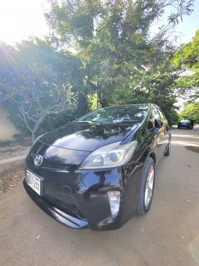 Toyota Prius S LED