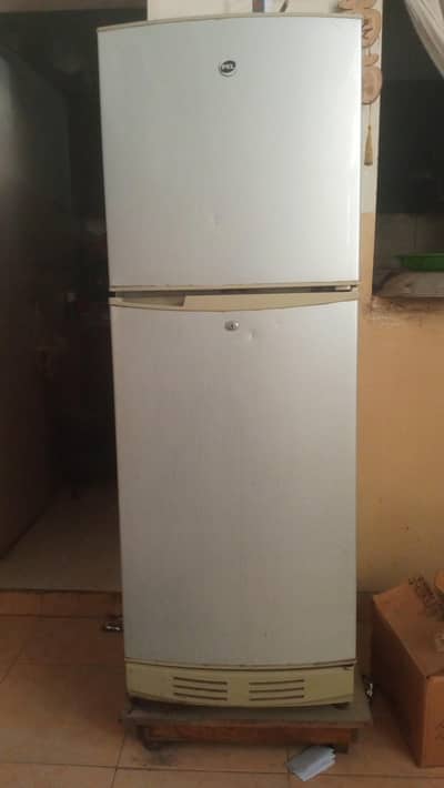 Pel Medium fridge