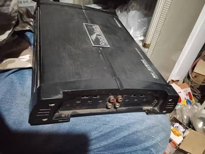Rock mars 3800Watts classis-AB Chanel nd heavy speaker