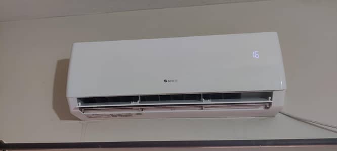 gree ac 1 ton use only 7 months model 12pith11w