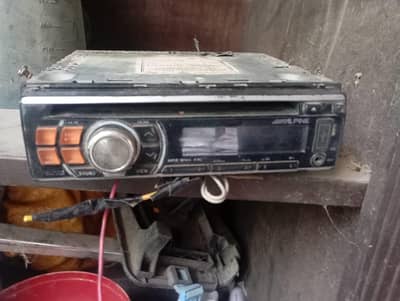 Alpine audio video player for sale good sound good working