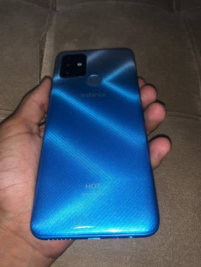 Infinix hot 10 4GB 64GB 10/10 with box with charger with handfee