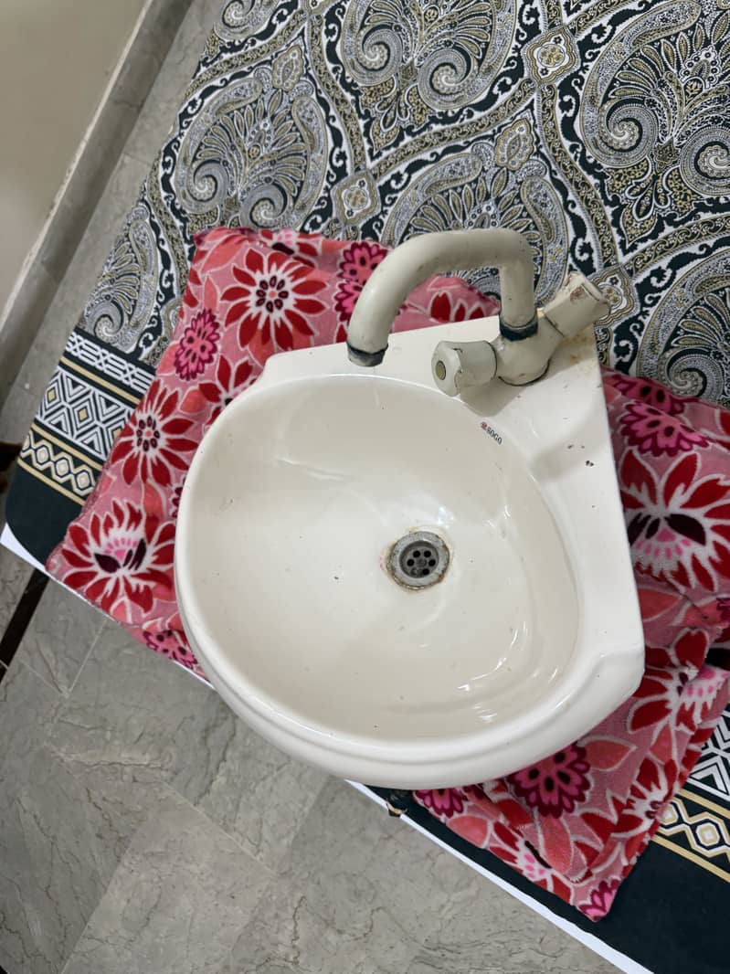 Basin vanity 3