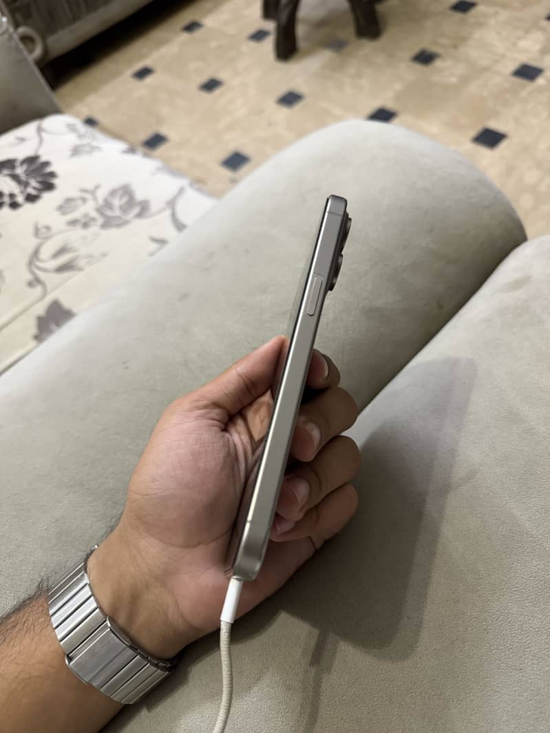 15 pro max 3