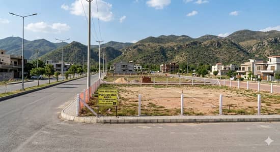 Cornor Plot For Sell In Fasial Hills B-Block