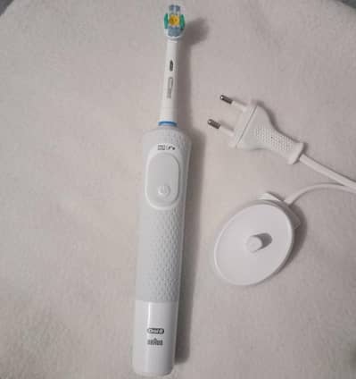 Oral B Toothbrush