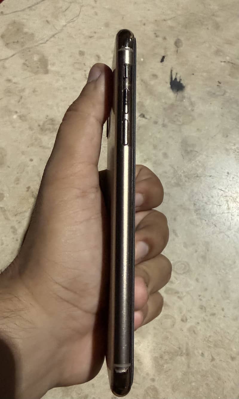 Iphone 11 pro max 1