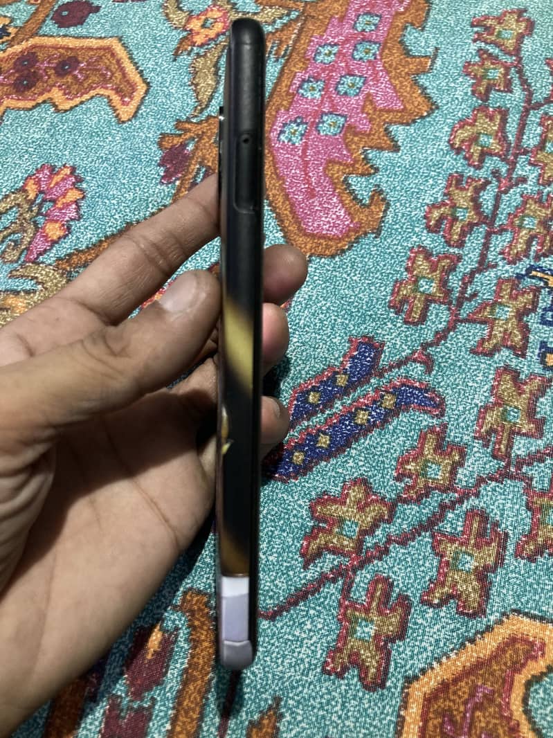 Pixel 4 3