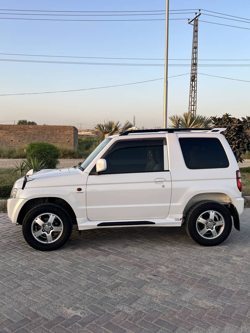 Pajero Mini 5
