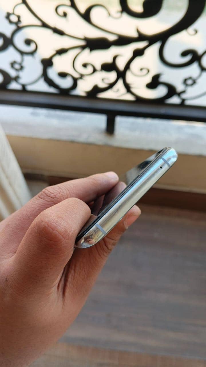 One Plus 8T 1