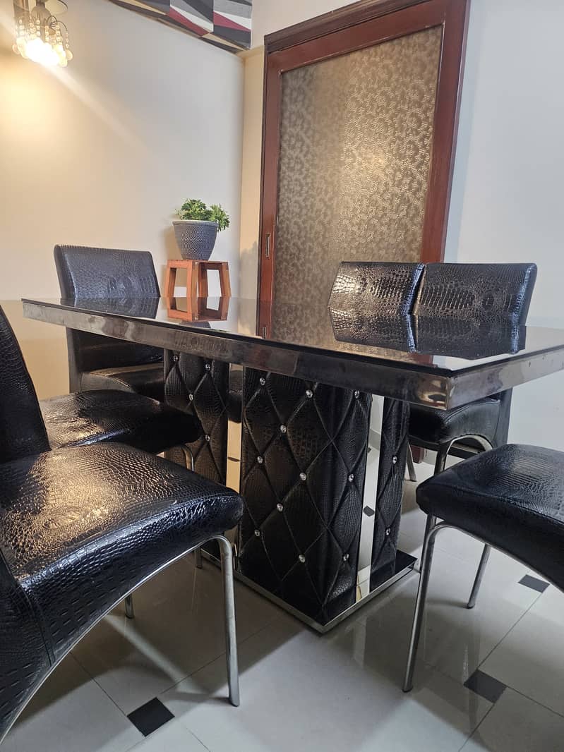 6 seater dining table 3