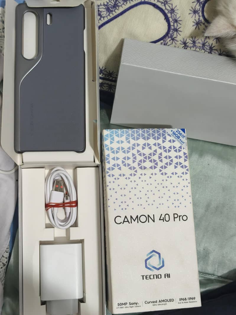 Camon 40 pro 6