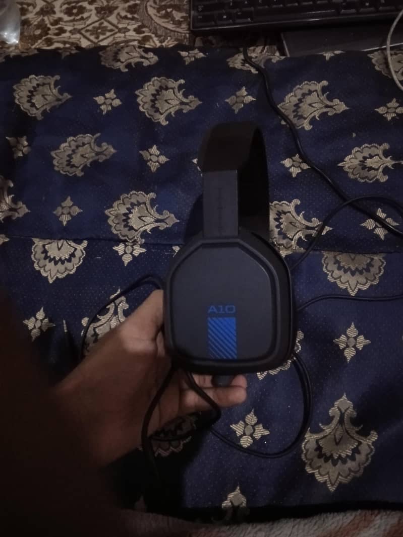 best gaming headphones, Logitech astro A10 1