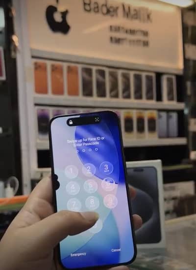 Factory unlock I phone 15 pro blue titanium 87 health
