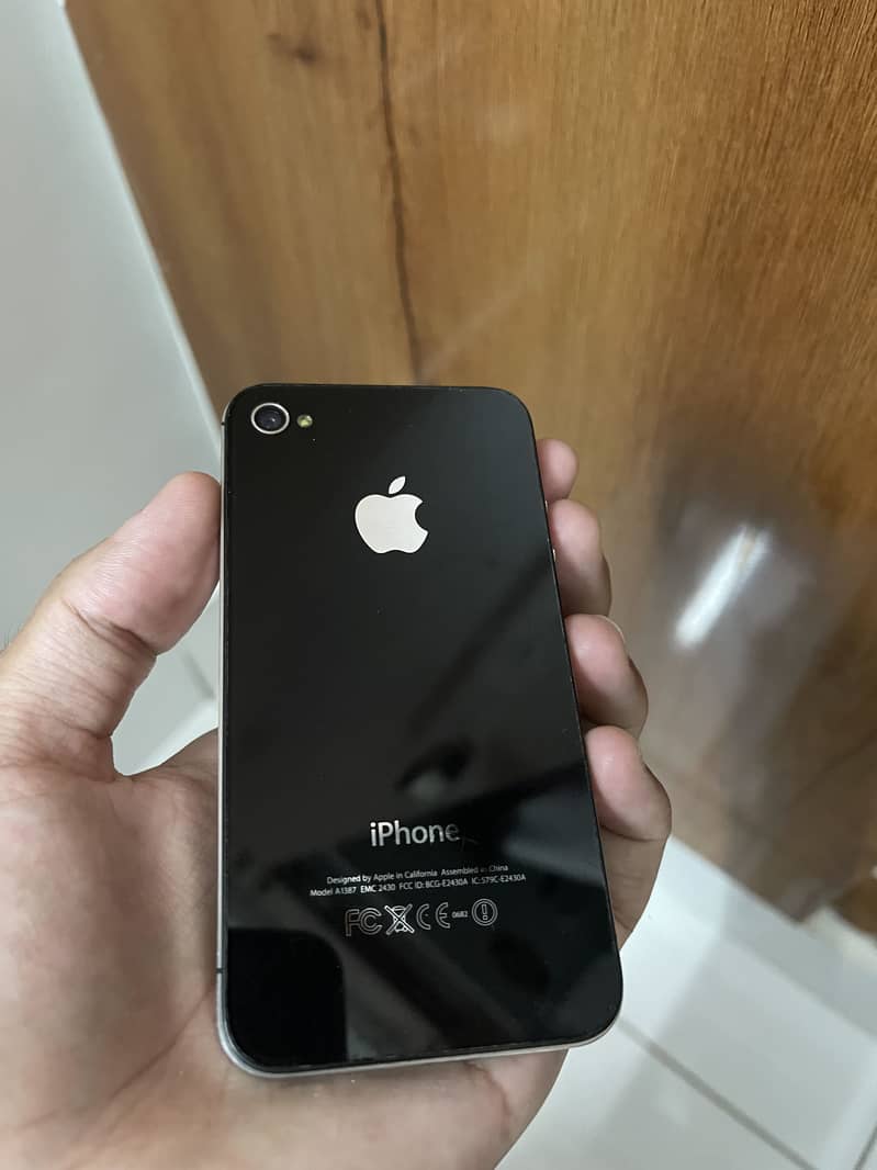 Apple Iphone 4s 7
