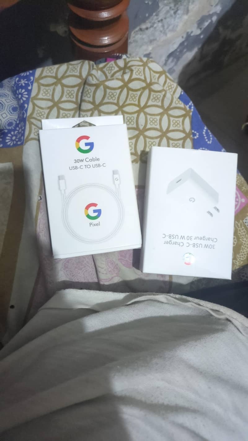 pixel 7a back 10/10 condition 3