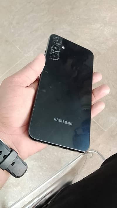 sumsung 4gb ram 128 memory ha  koi masla Nahi ha