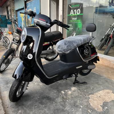 RAMZA Revo Aima Yarri Electric Scooty Bike