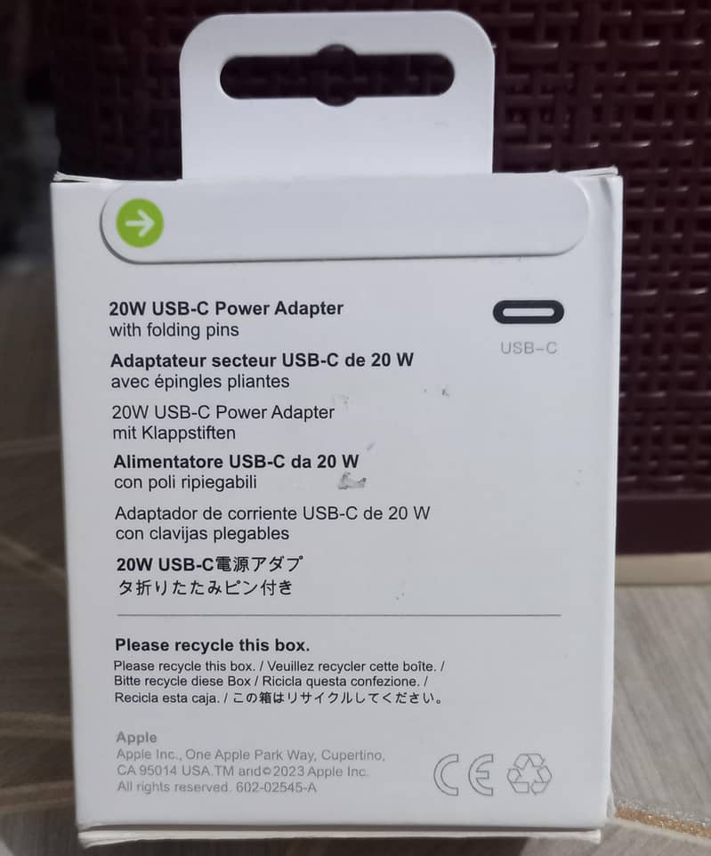 Apple Adapter 1