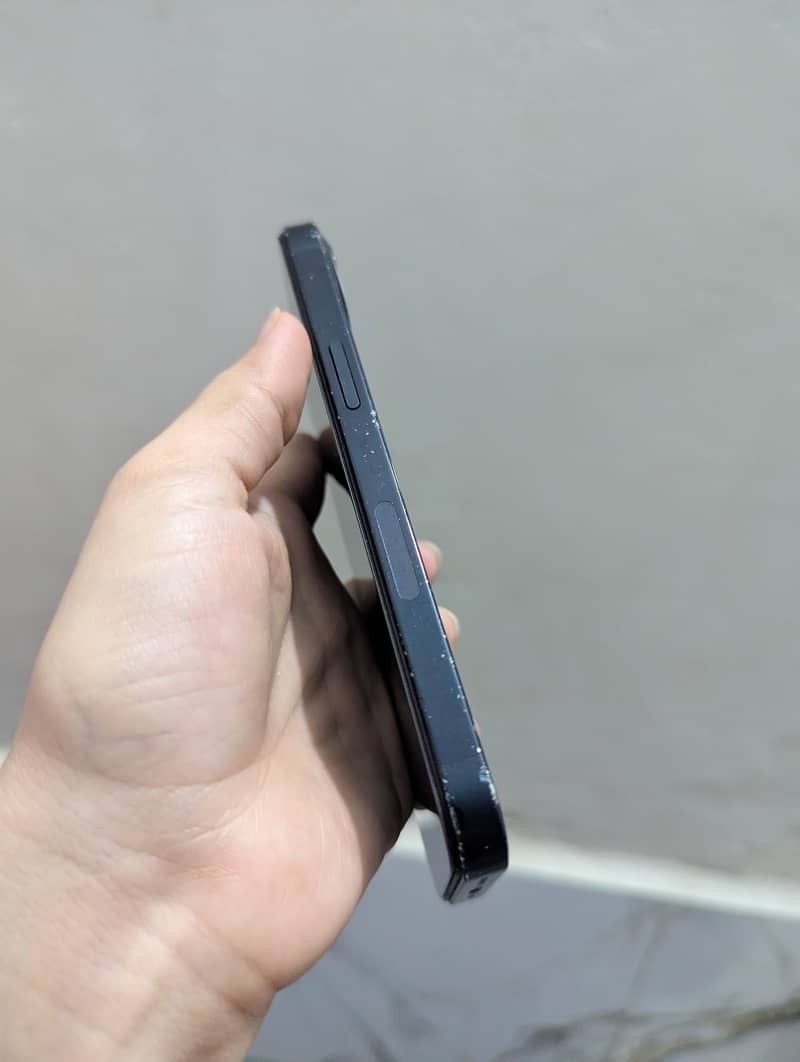 IPhone 13 9