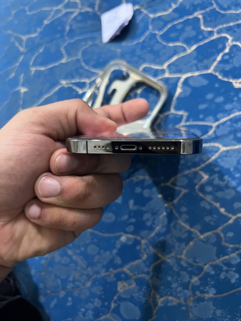 iphone 13 pro max 1