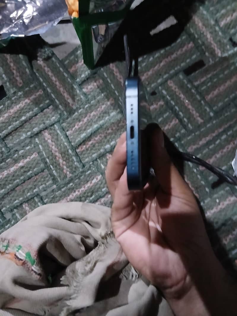 iPhone 14 1