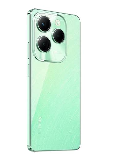 Infinix Hot 40 Pro in lush condition