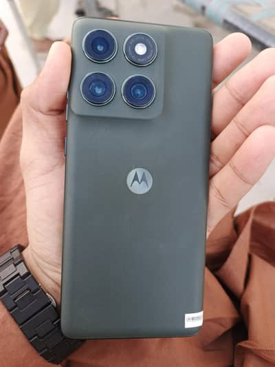Motorola edge 2025
