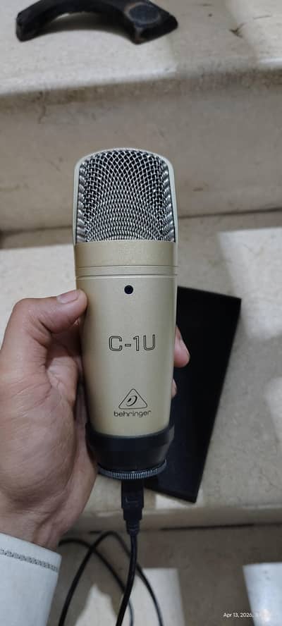 Behringer C1 USB Condenser microphone (Professionals)