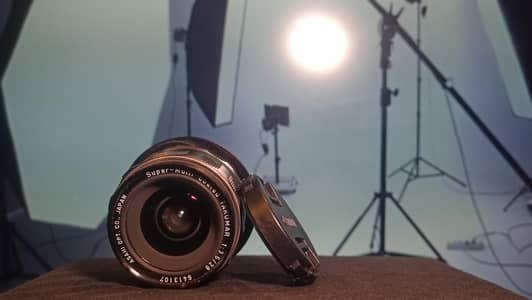Vintage 28mm metal lens (With canon adapter)