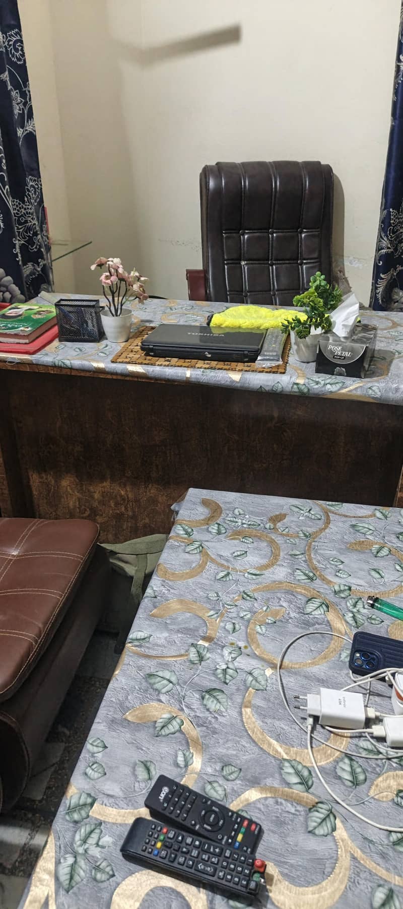 office table and sofas neat clean 3