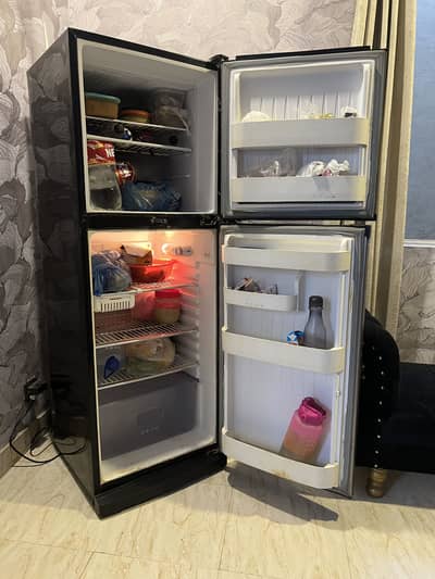 Orient medium refrigerator A1 working