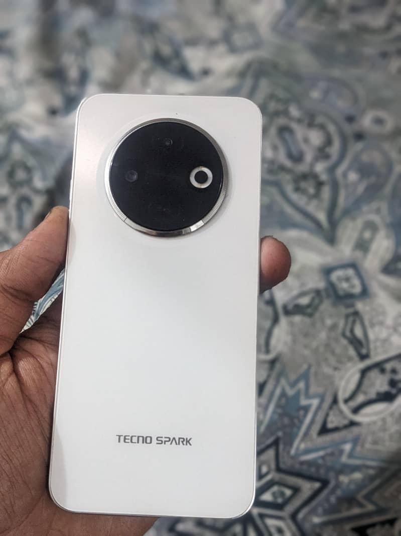 Tecno 30c 0