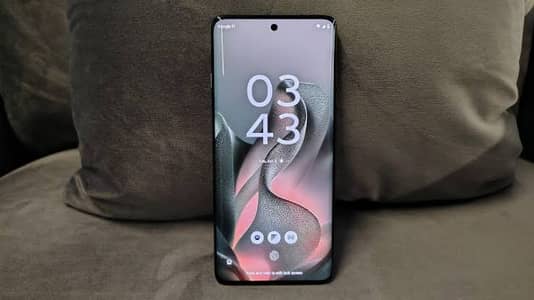 Moto edge 2025 with box 10/10