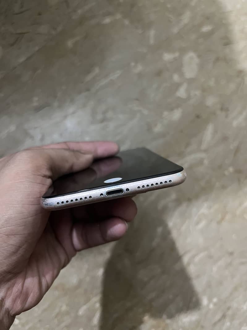 Iphone 8 plus 4