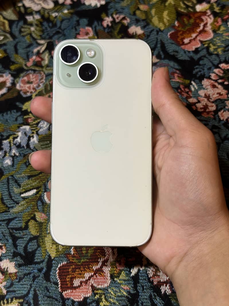 iPhone 15 0