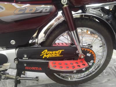 Honda CD 70 2025