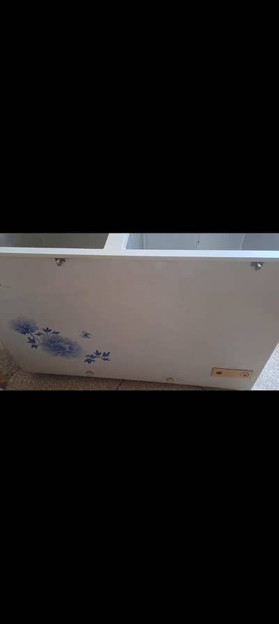 2 deep frizer for sale . . . used