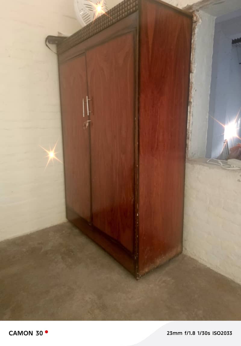 Wardrobe 0