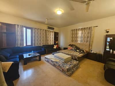 Prime Location 500 Square Yards House In Central DHA Phase 8 For sale