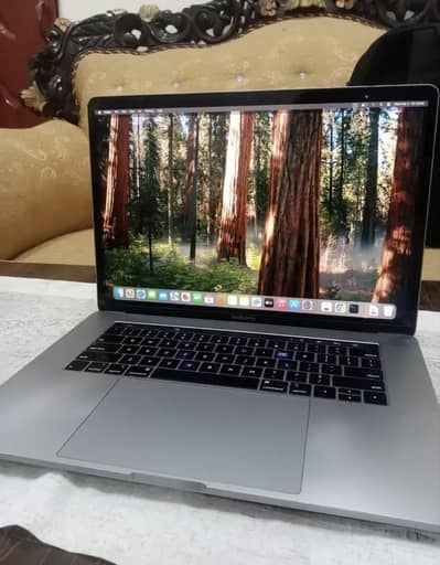 Macbook Pro 2019 I9 (32-1TB] 15inch