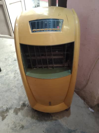 Air cooler Ac type for sale in working condition.