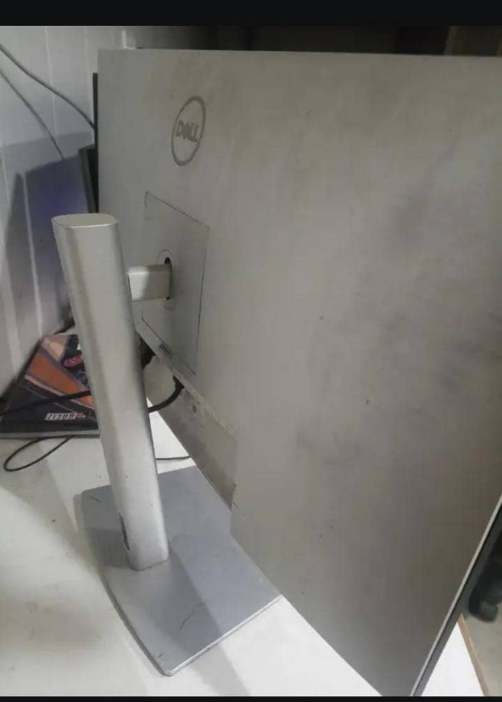 27" borderless 2K IPS Screen , Model:-U2722DE 2