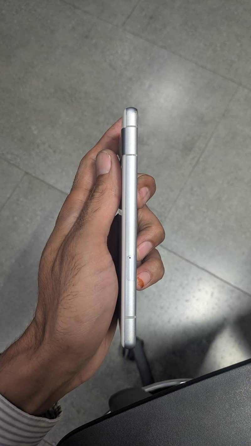Google Pixel 7a 1